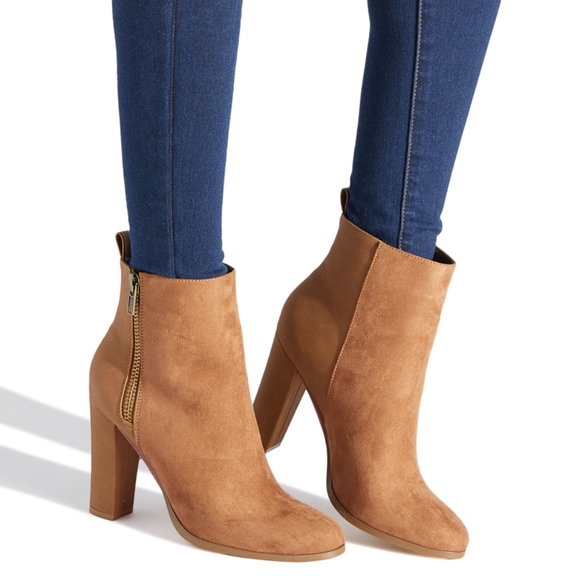 dauphine block heel bootie